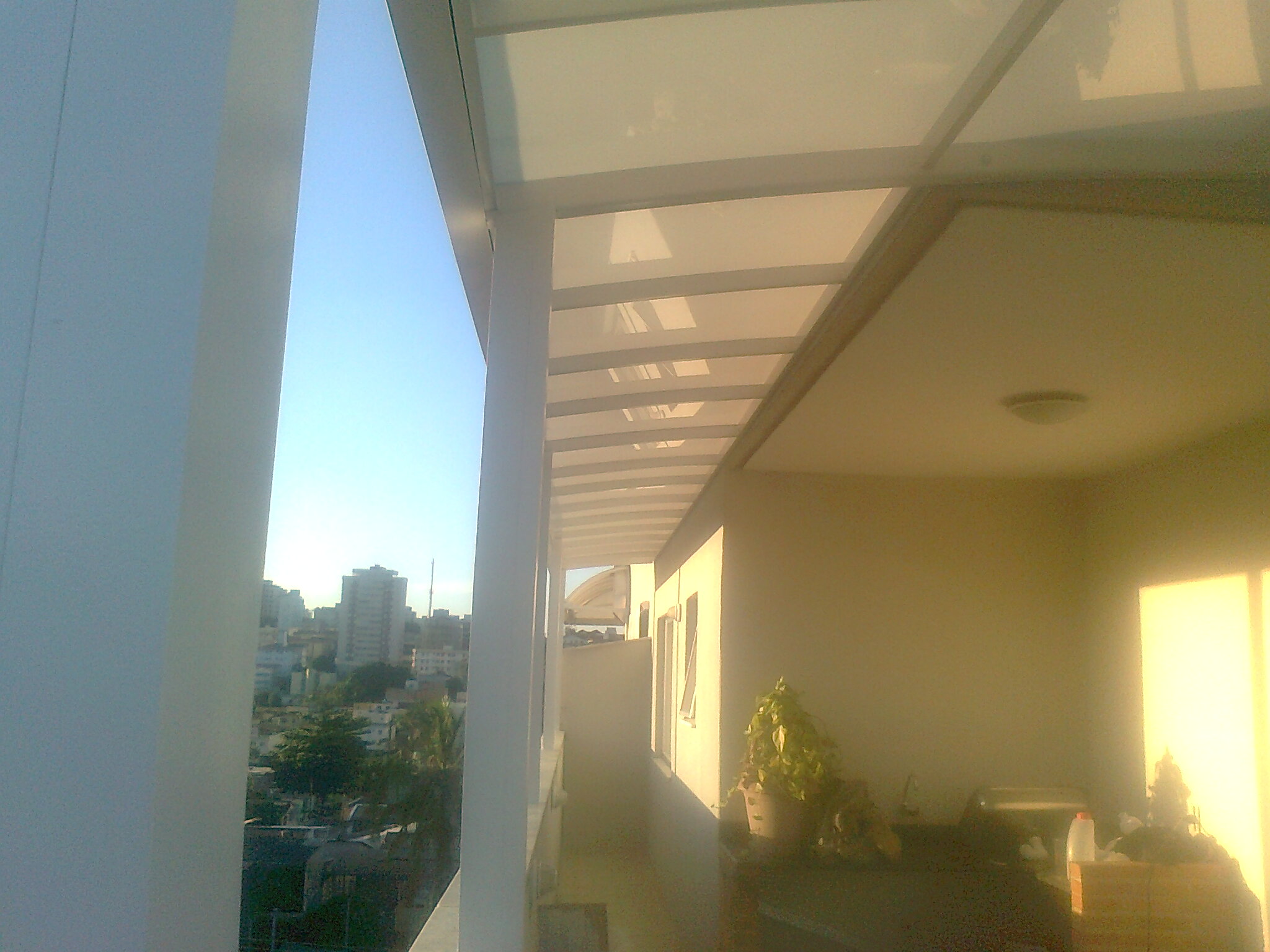 Teto Gold - Toldo em policarbonato compacto