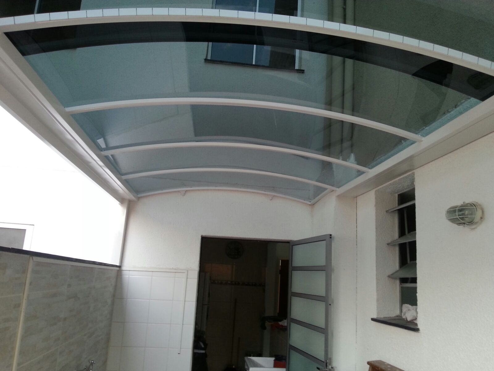 Teto Gold - Toldo em policarbonato compacto