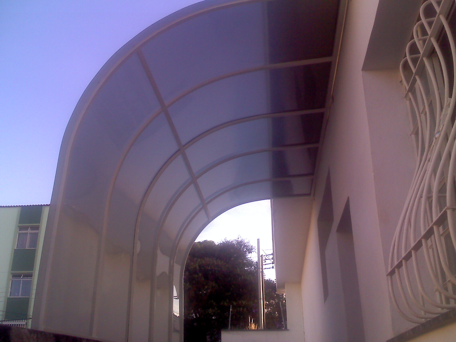 Teto Gold - Toldo em policarbonato compacto